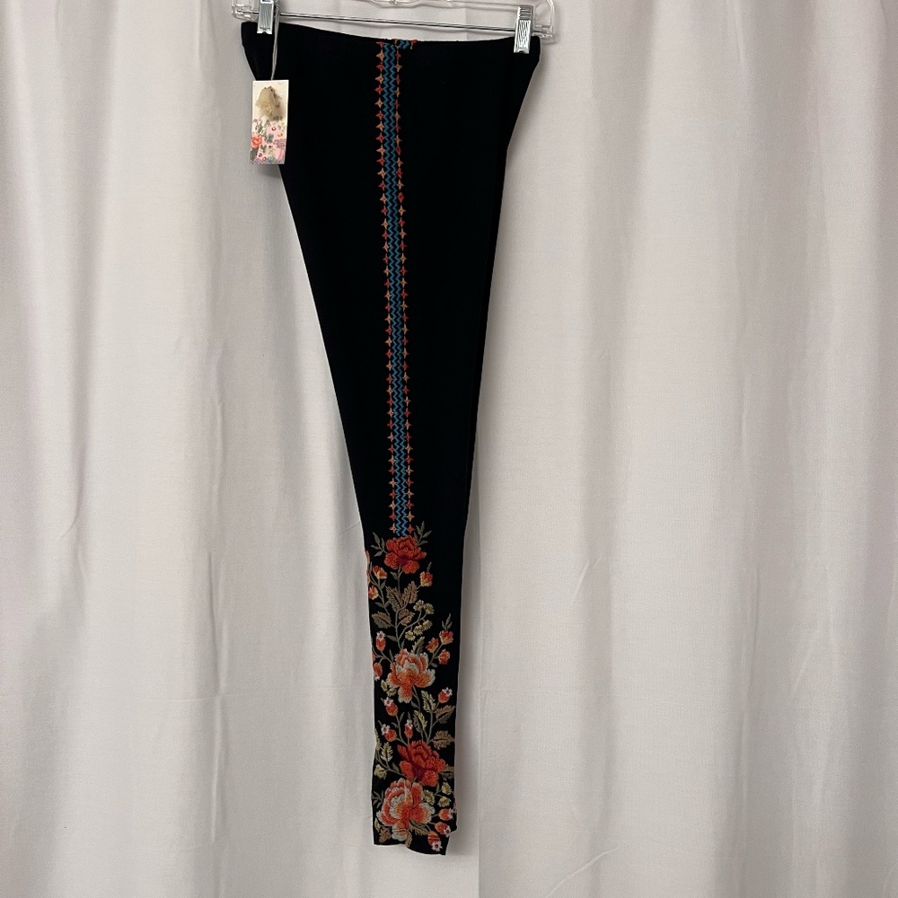 JOHNNY WAS BLACK MULTICOLOR FLORAL EMBROIDERED LIBBIE LEGGING WOMENS XS NWT
